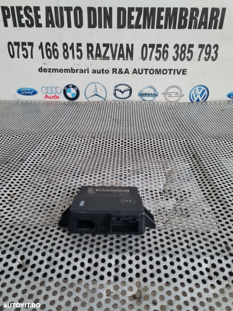 Modul Control Central Can Gateway Audi A4 B8 A5 8T An 2007-2008-2009-2010-2011-2012-2013-2014-2015 Cod 8T0907468AD Dezmembrez Audi A5 8T 2.7 Tdi Euro 5 Motor CGKA Cutie Automata MMW Bixenon Volan Stanga - Dezmembrari Arad - 1