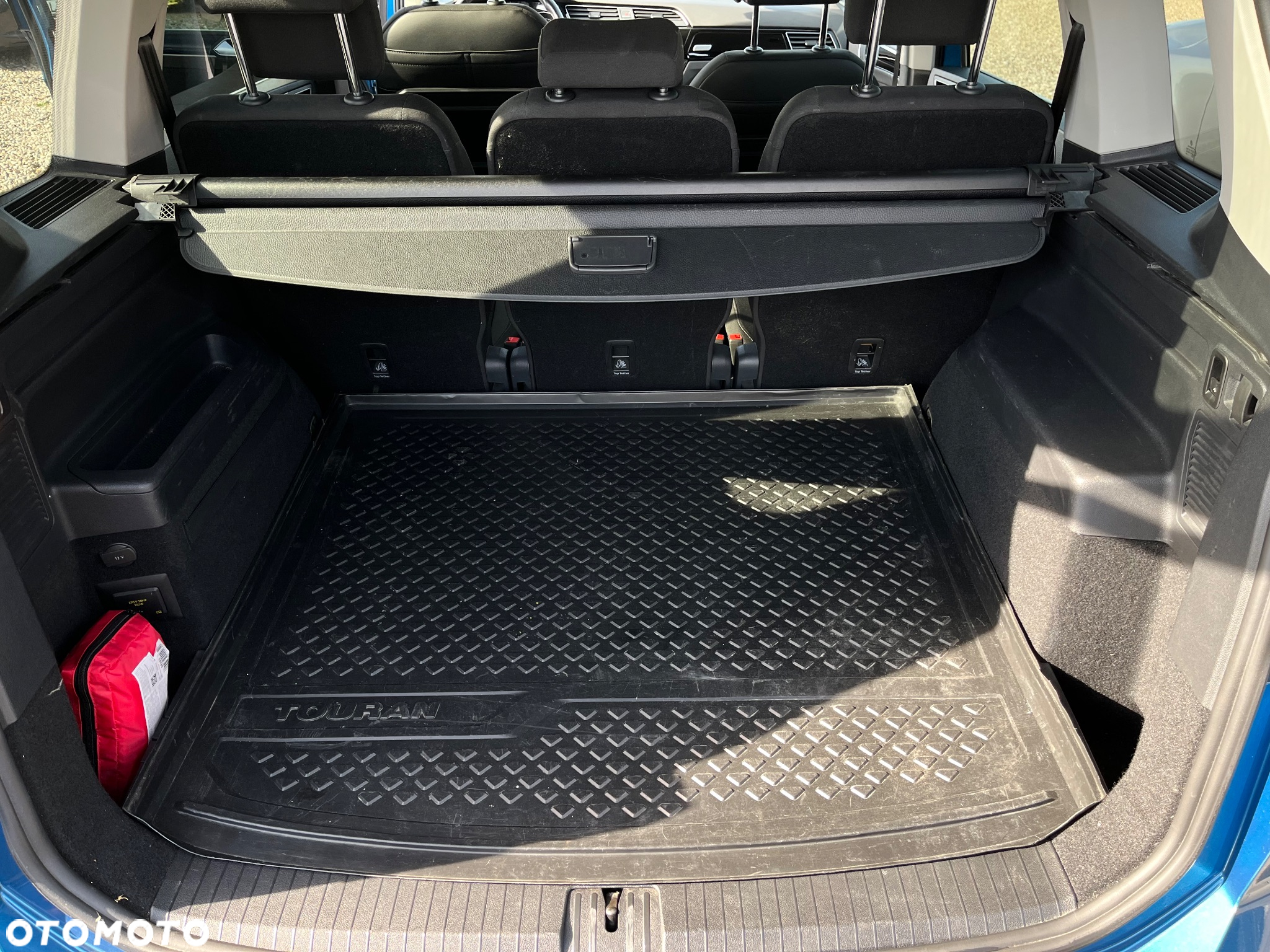 Volkswagen Touran 2.0 TDI BMT Highline - 26
