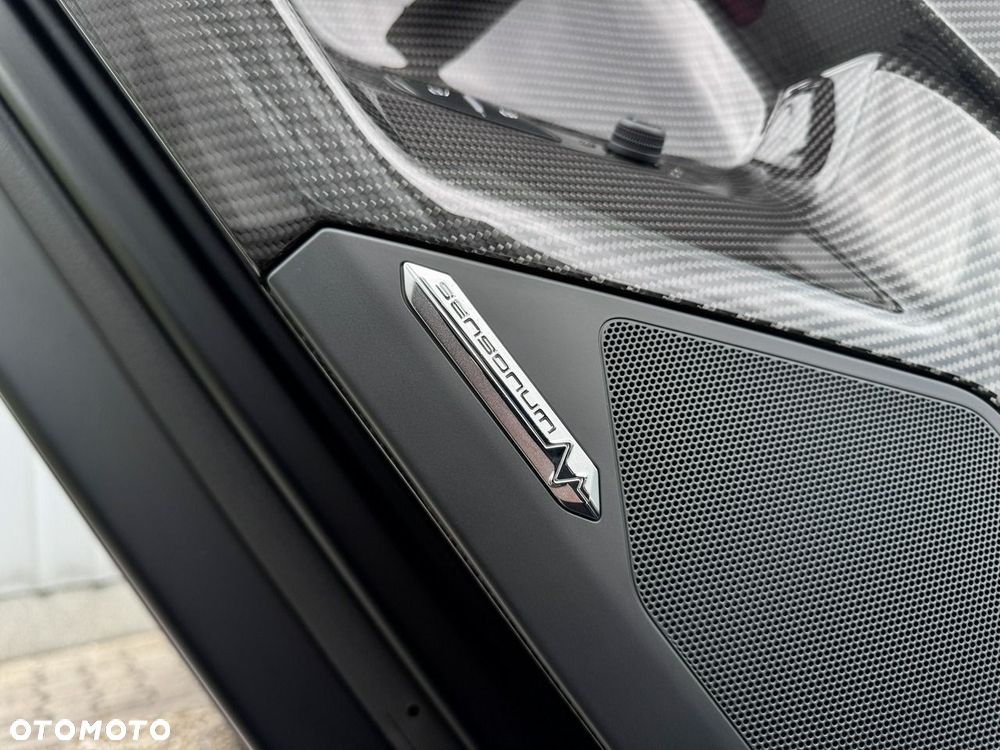 Lamborghini Aventador - 27