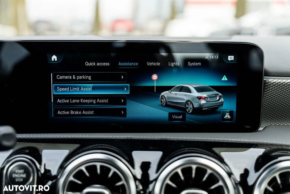 Mercedes-Benz A 180 7G-DCT Progressive Advanced - 24