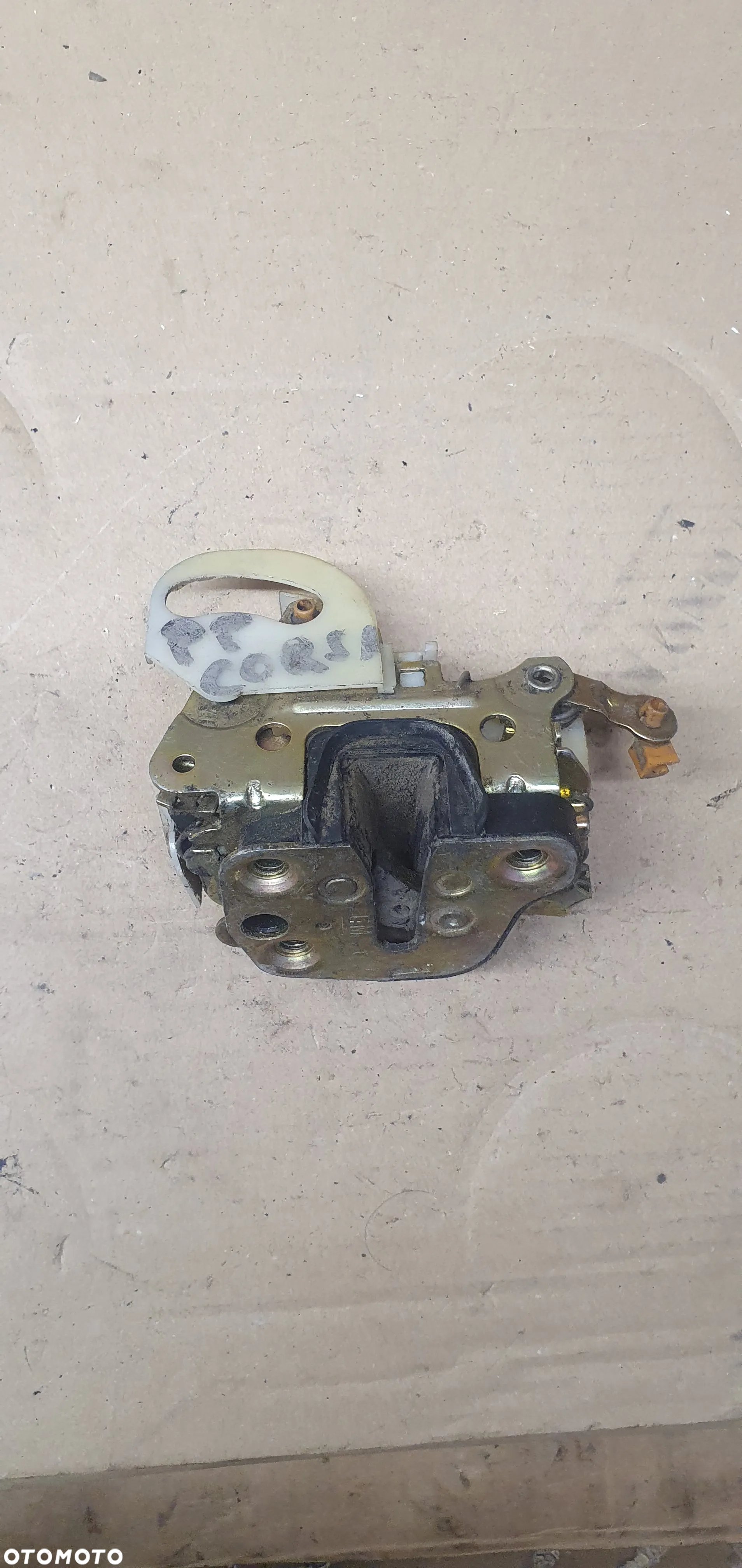 Zamek drzwi prawy przód klamka Opel Corsa B - 2