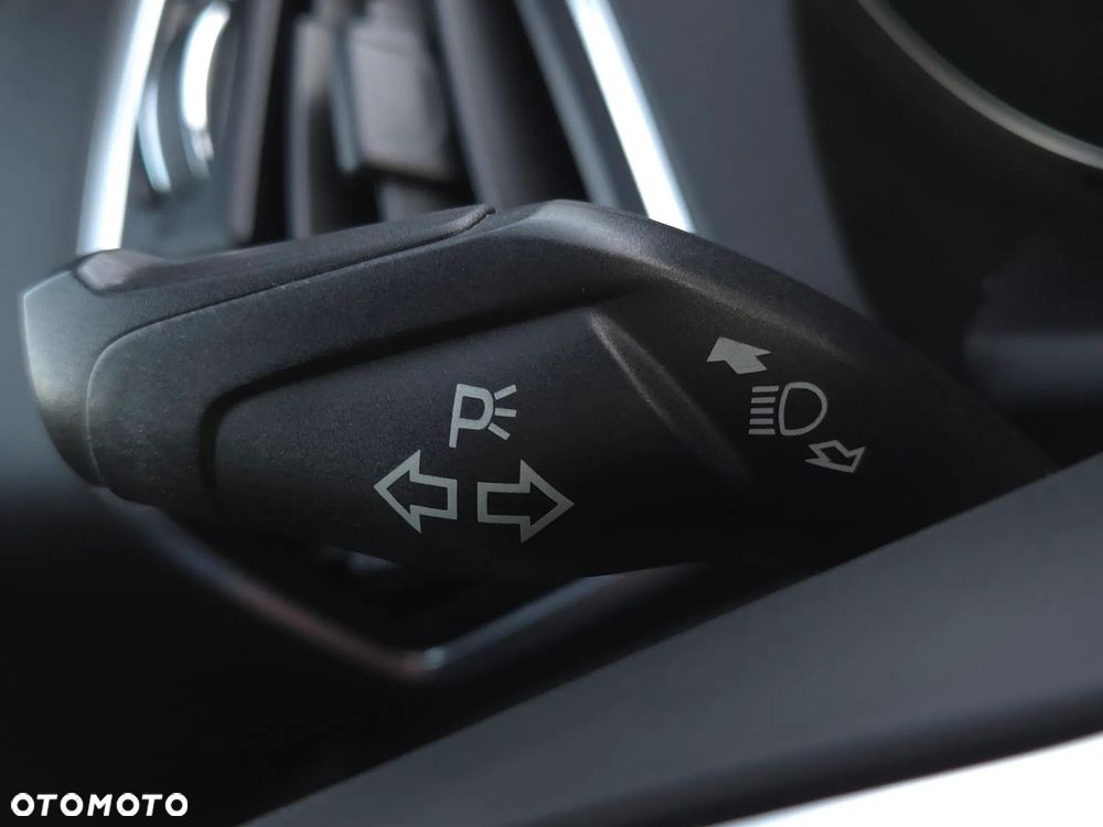 Ford Kuga 2.0 TDCi 4x2 Titanium - 22