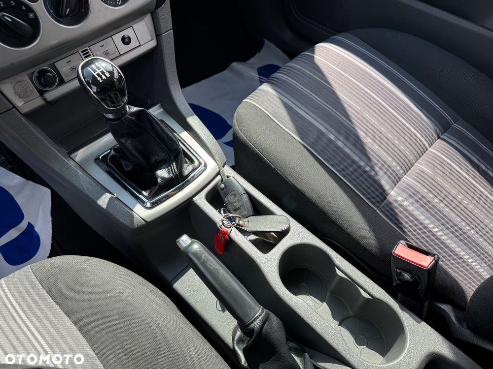 Ford Focus 1.8 TDCi Ghia - 17