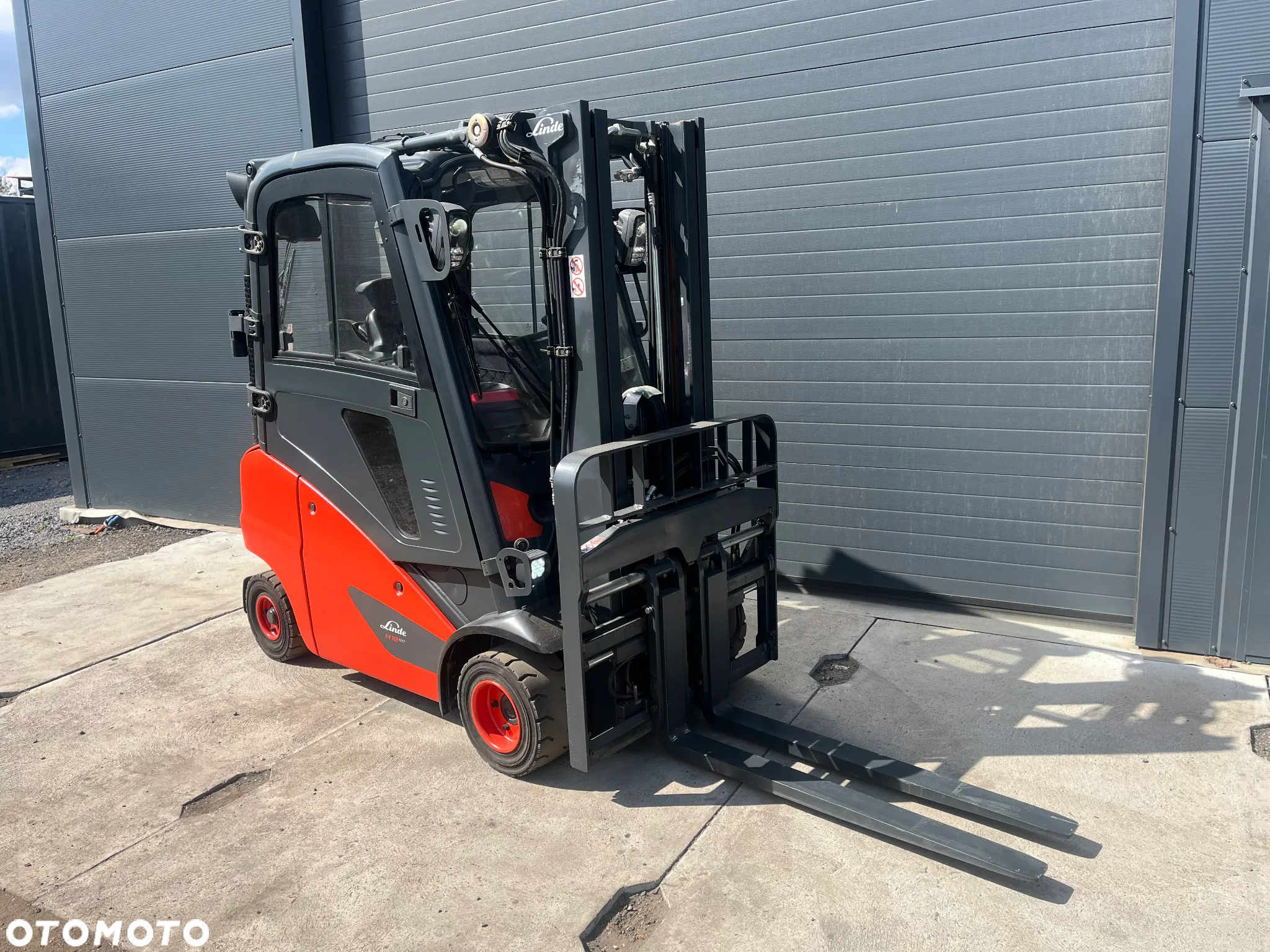 Linde H18T 391 Gaz LPG TRIPLEX Pełna kabina WAGA Pozycjoner Przesuw Oświetlenie drogowe - 3