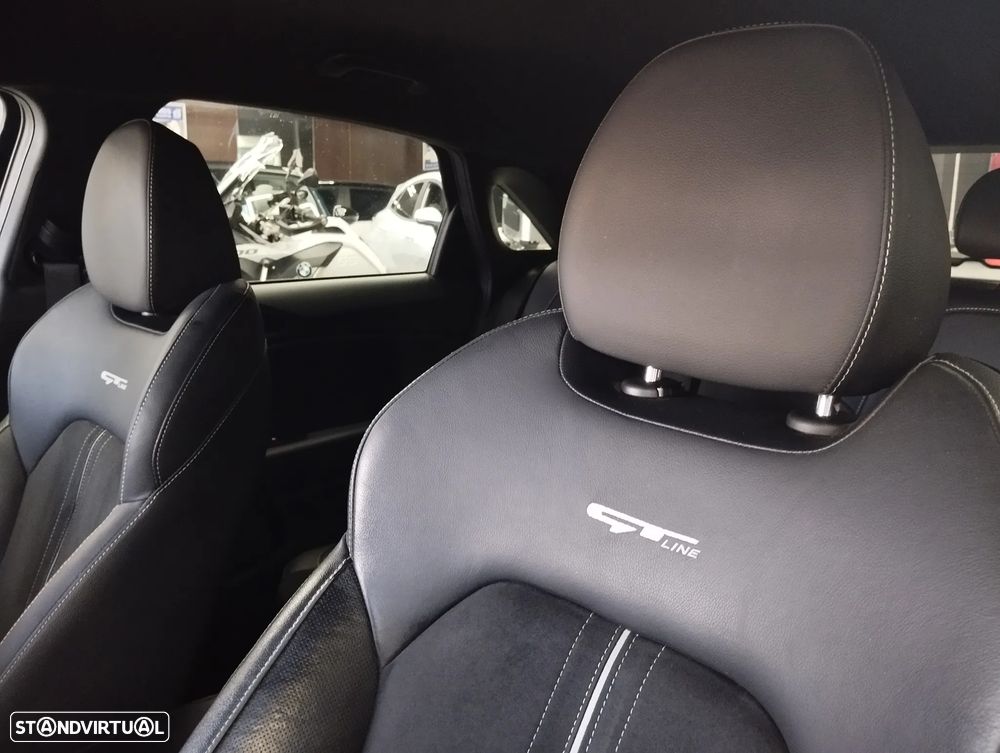 Kia Ceed 1.4 T-GDI GT Line 7DCT — fotografia 19