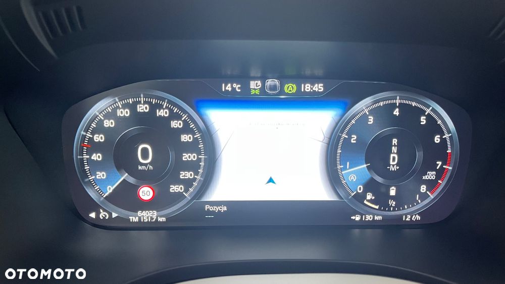 Volvo XC 60 B4 B Momentum Pro - 11