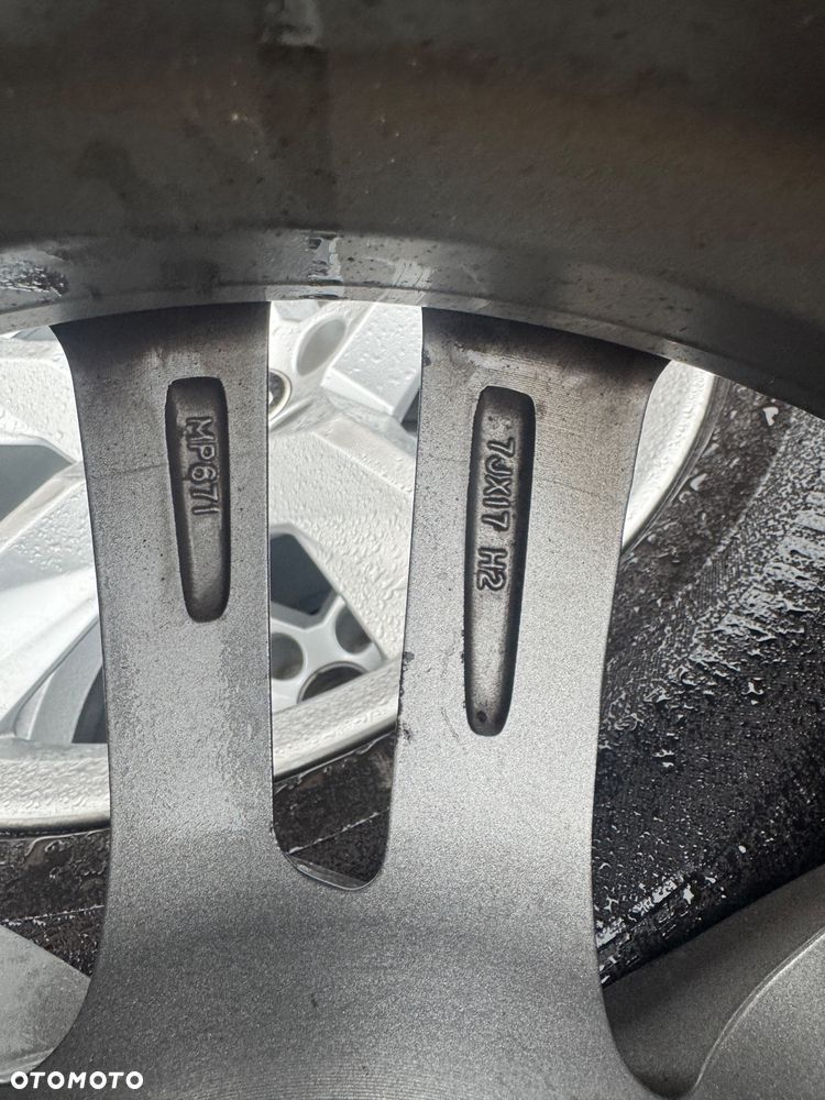 Alu 17 Seat .Stan BDB. SE027017.Opony zimowe Pirelli Scorpion 215/65/17 - 3