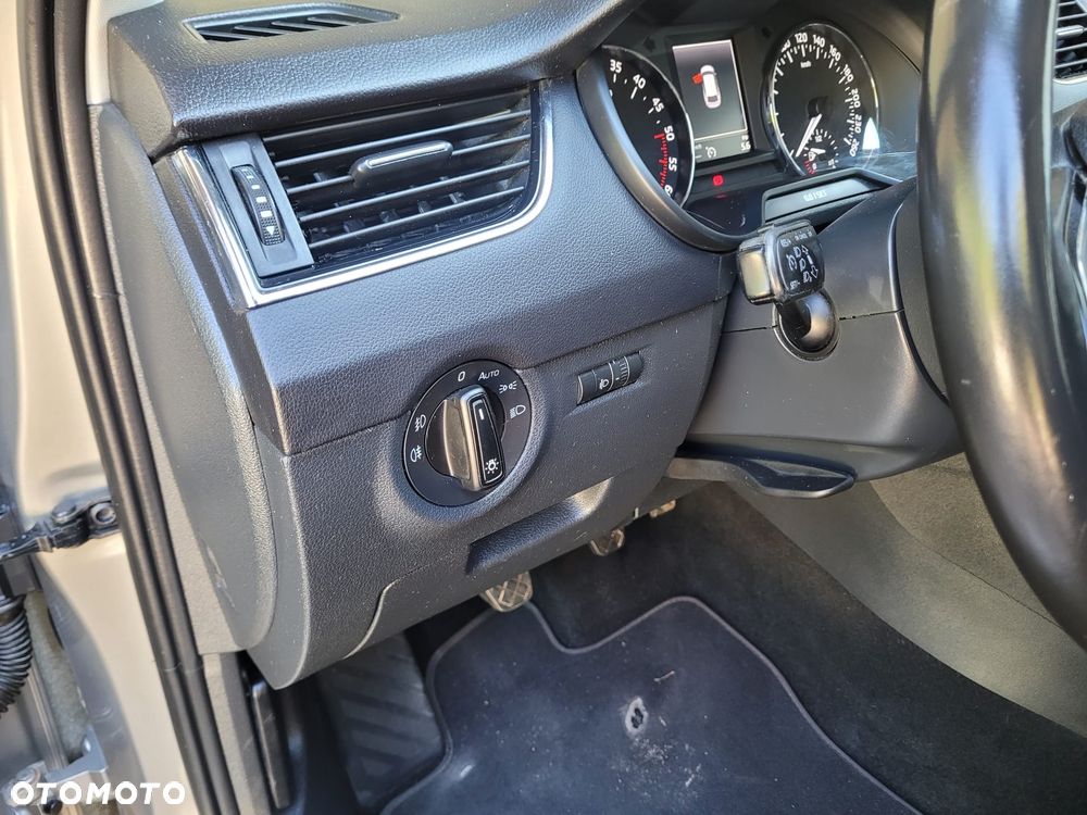 Skoda Octavia 2.0 TDI Elegance - 33