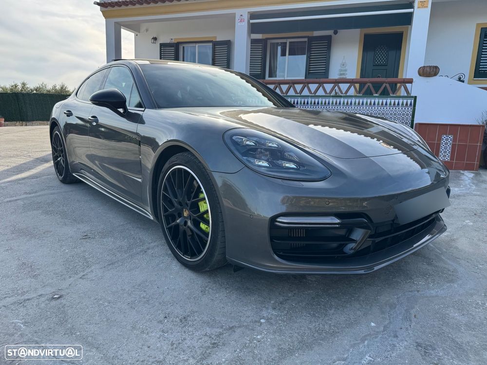 Porsche Panamera 4 E-Hybrid Platinum Edition - 5