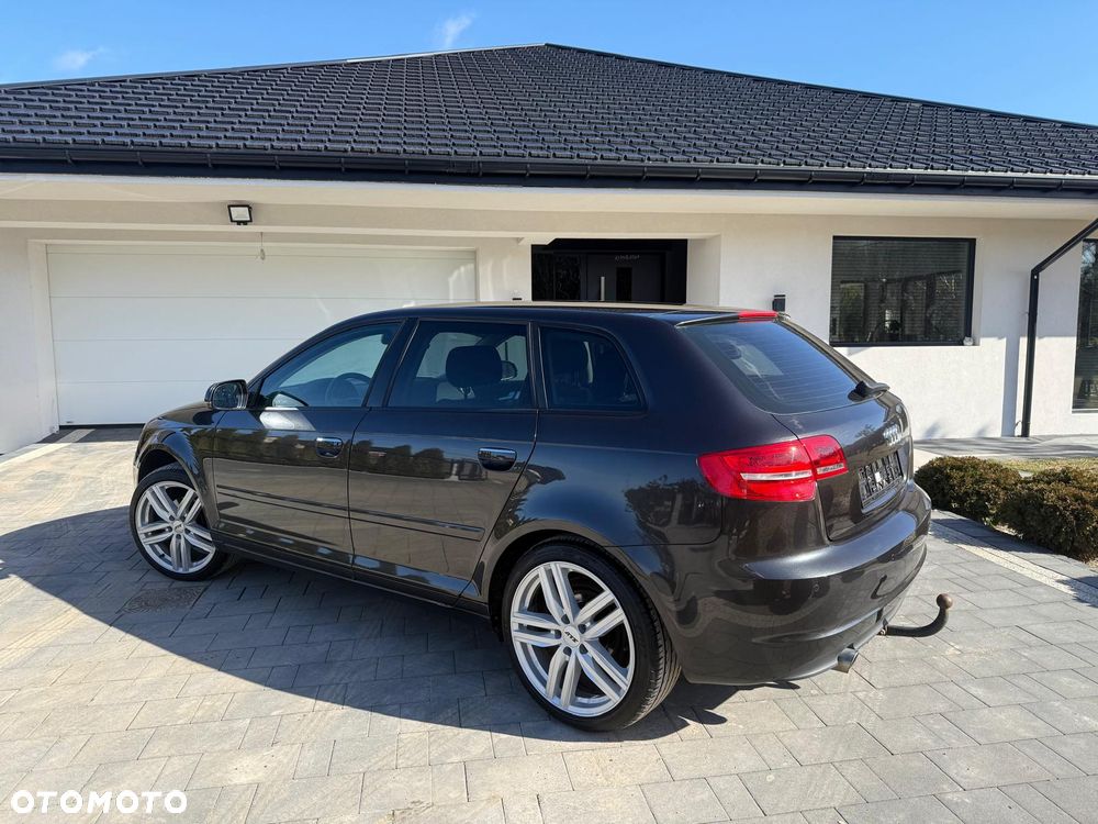 Audi A3 Sportback 1.6 TDI DPF Attraction - 21