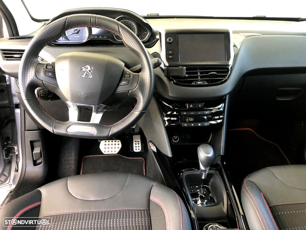 Peugeot 2008 1.2 PureTech GT Line EAT6 - 8