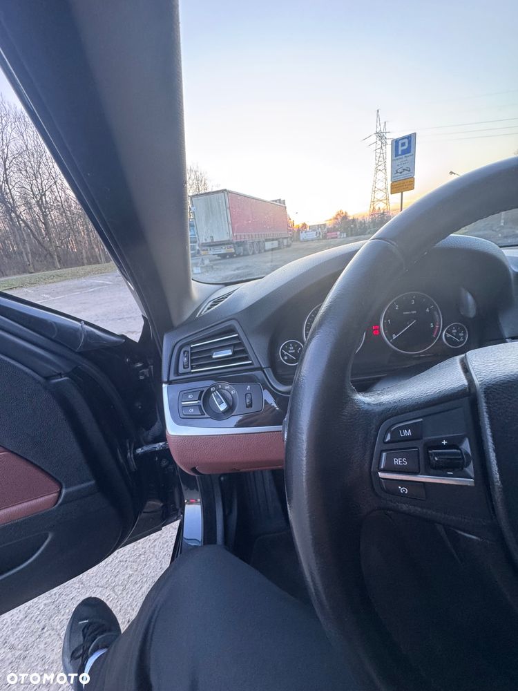 BMW Seria 5 - 23
