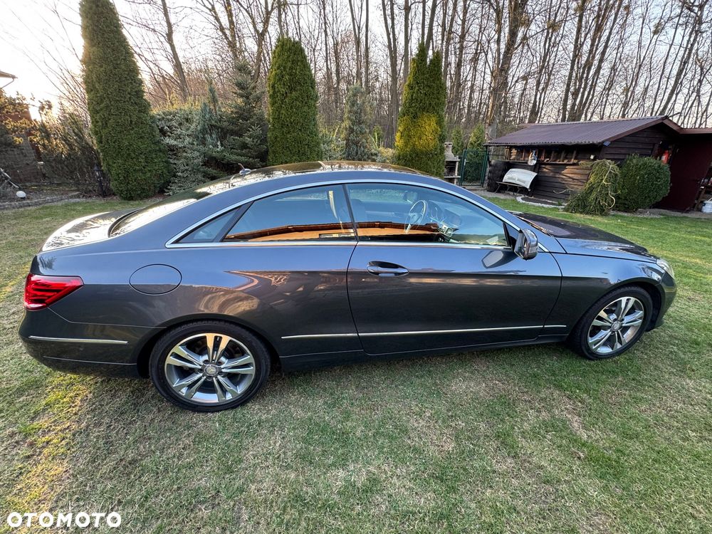 Mercedes-Benz Klasa E - 18