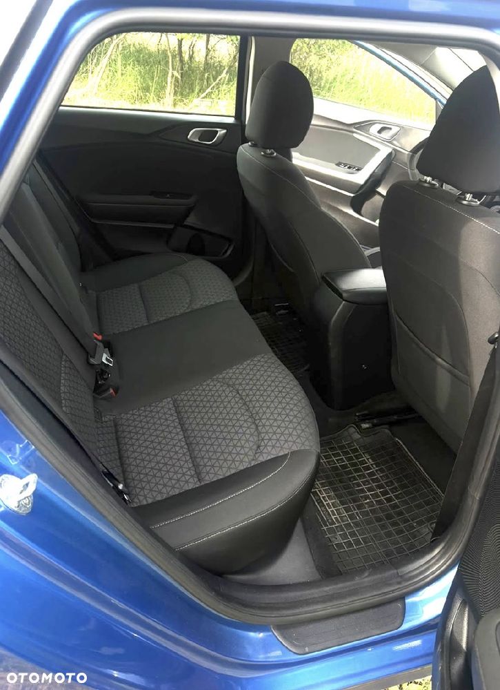 Kia Ceed 1.6 CRDi mHEV GT-Line - 9