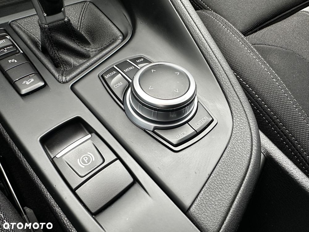 BMW X1 xDrive18d Sport Line - 33