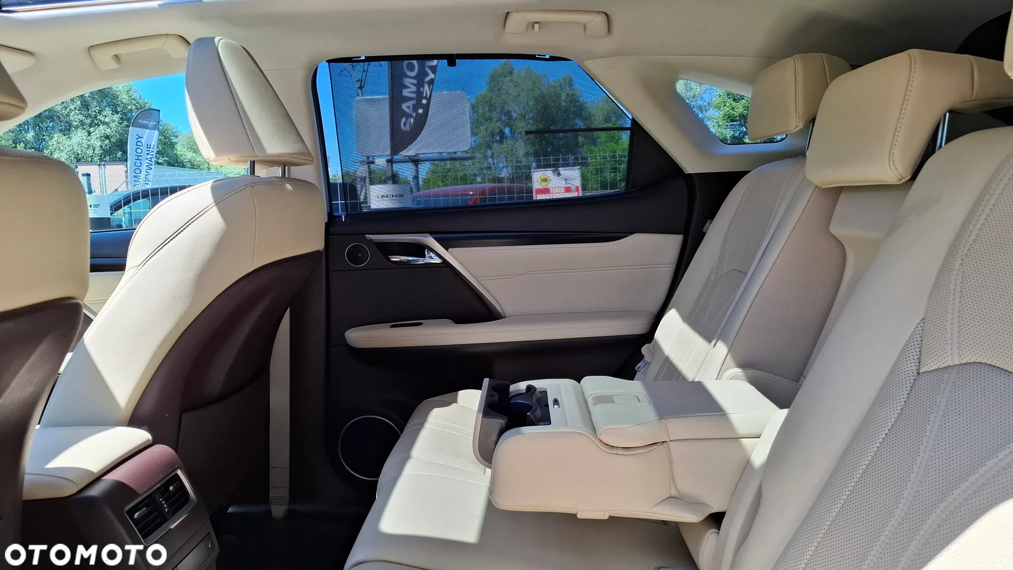 Lexus RX - 24