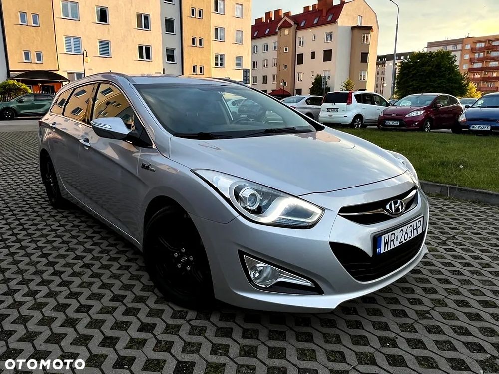 Hyundai i40 Kombi blue 1.7 CRDi Style