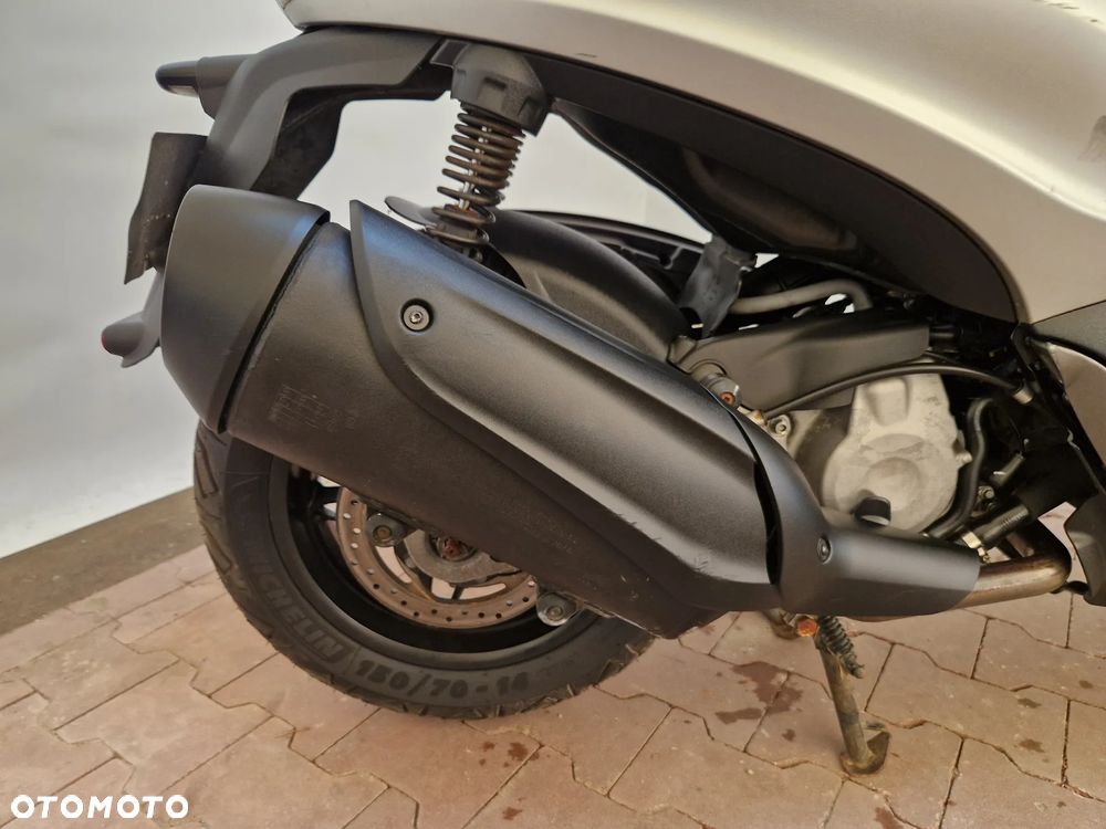 Piaggio Beverly - 25