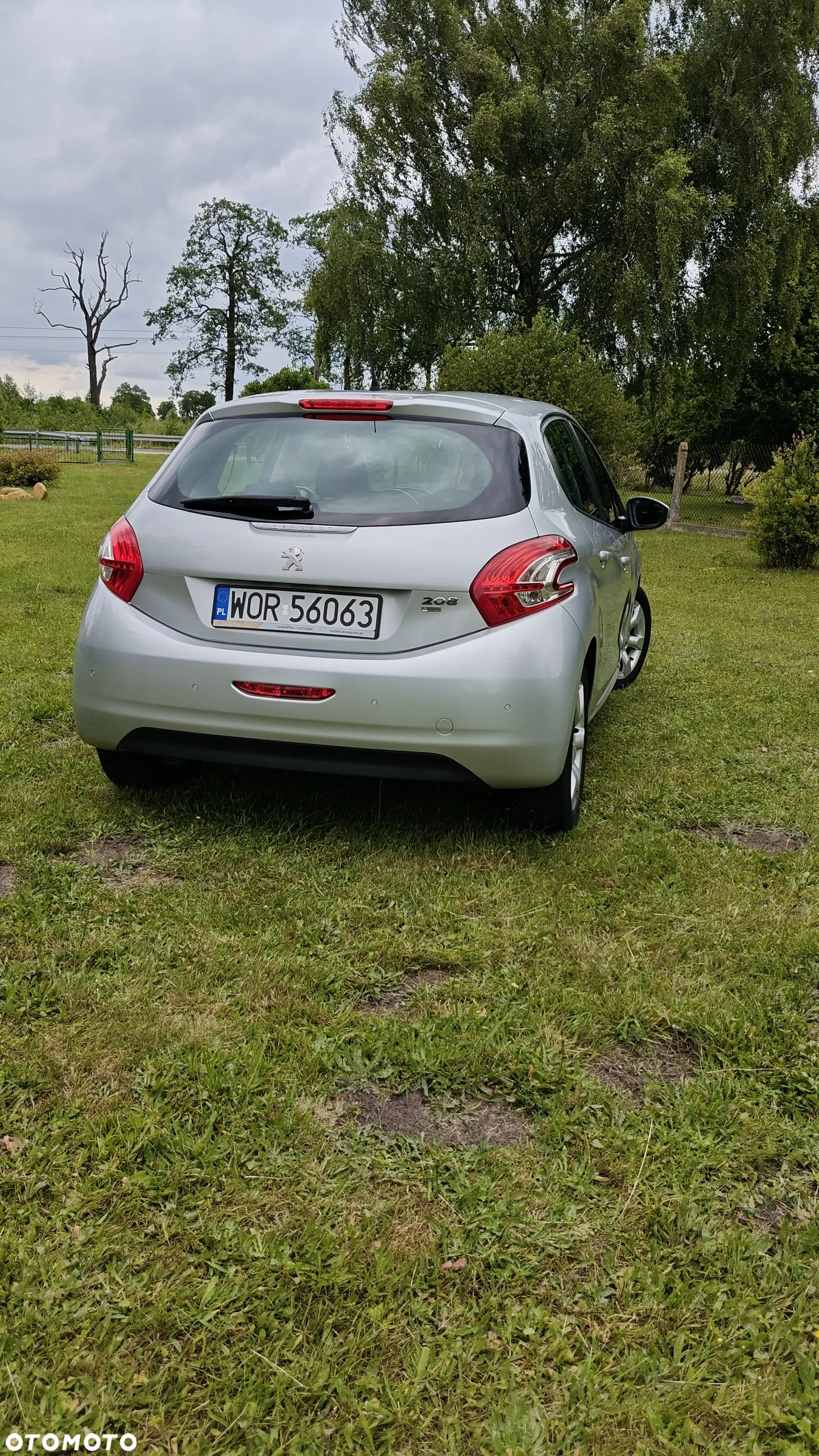 Peugeot 208 1.6 e-HDi Active STT - 13