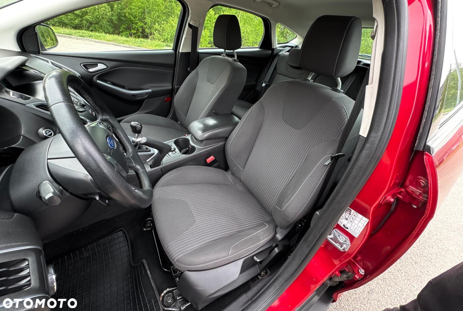 Ford Focus 1.0 EcoBoost Hybrid ACTIVE - 12