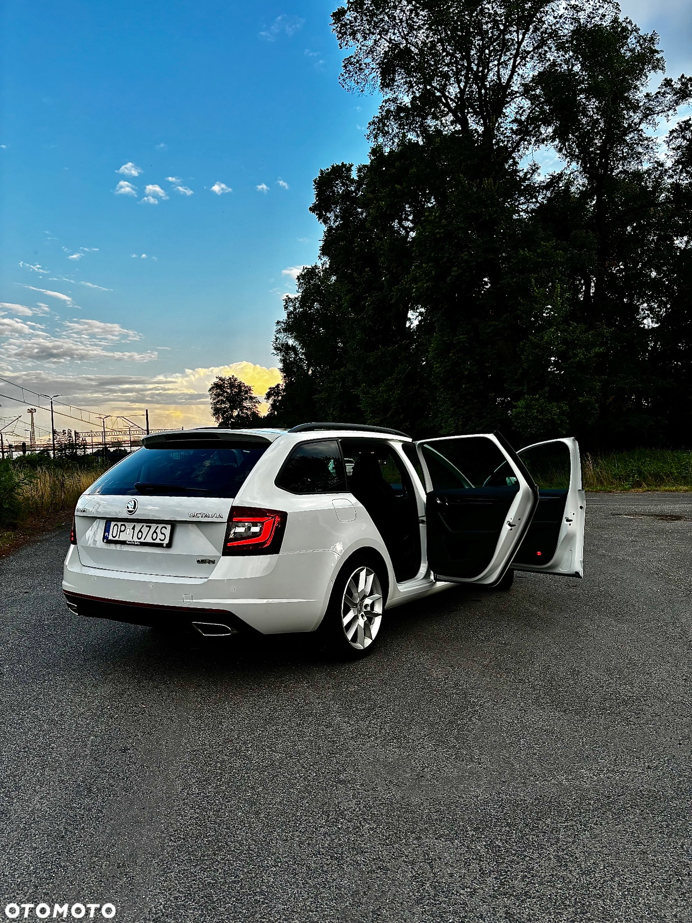 Skoda Octavia 2.0 TDI RS DSG - 16