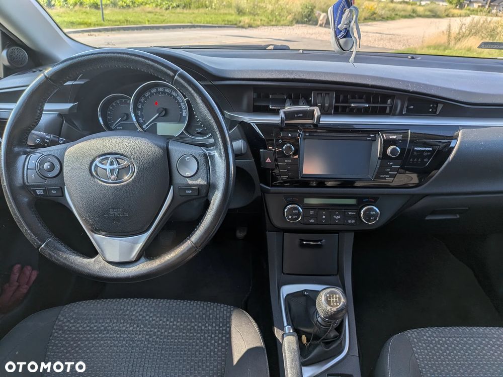 Toyota Corolla 1.6 Premium - 7
