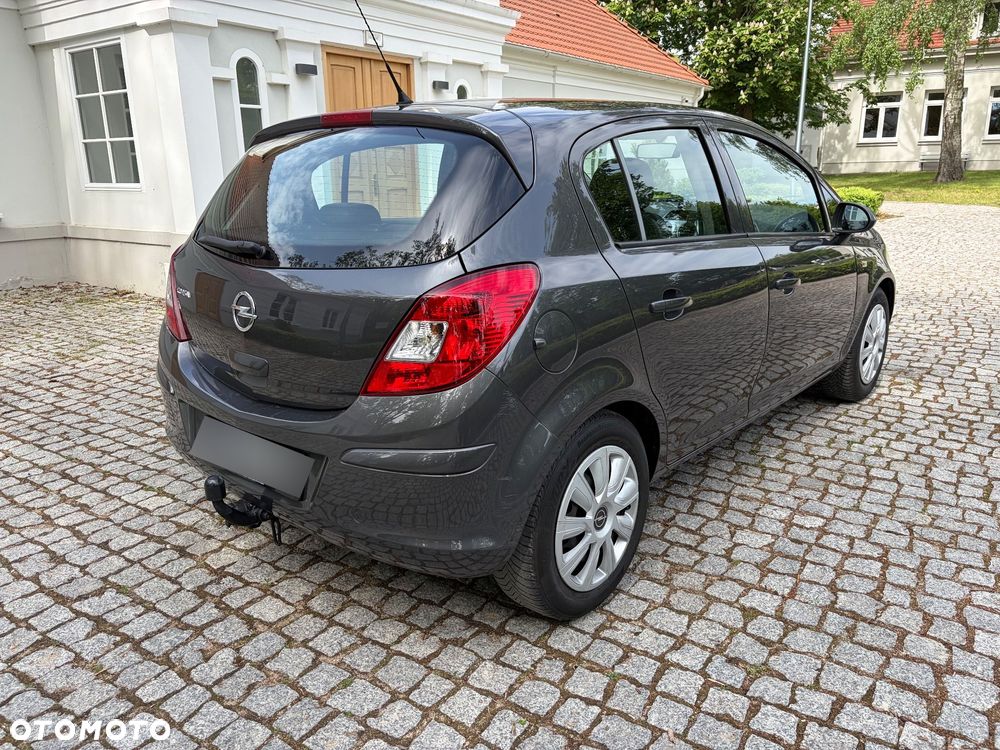 Opel Corsa 1.4 16V Cosmo - 13