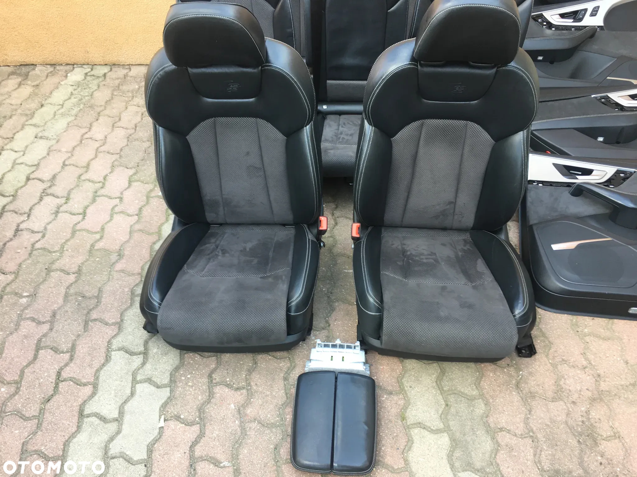 AUDI Q7 4M / S-Line / FOTEL FOTELE KANAPA BOCZKI TAPICERKA / SKÓRA CZARNA / 7 OSOBOWA / ISOFIX / ORYGINAŁ - 3