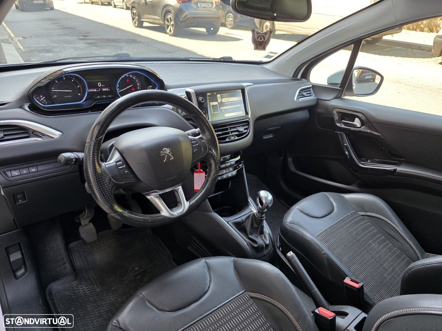 Peugeot 208 1.6 e-HDi Ice Velvet - 10