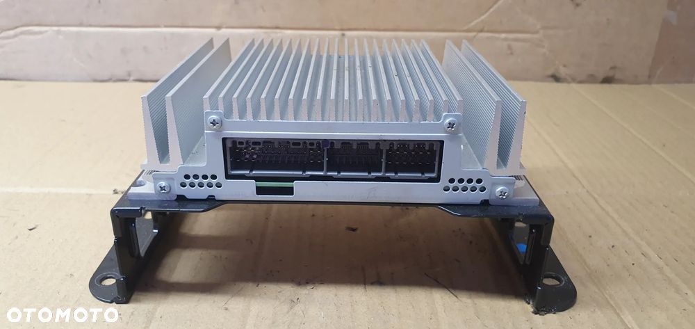 Wzmacniacz radia nawigacji Hyundai ix35 963702Y000 - 3