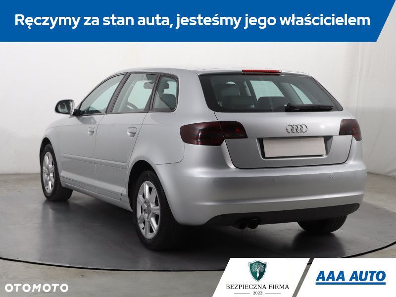 Audi A3 Sportback - 6