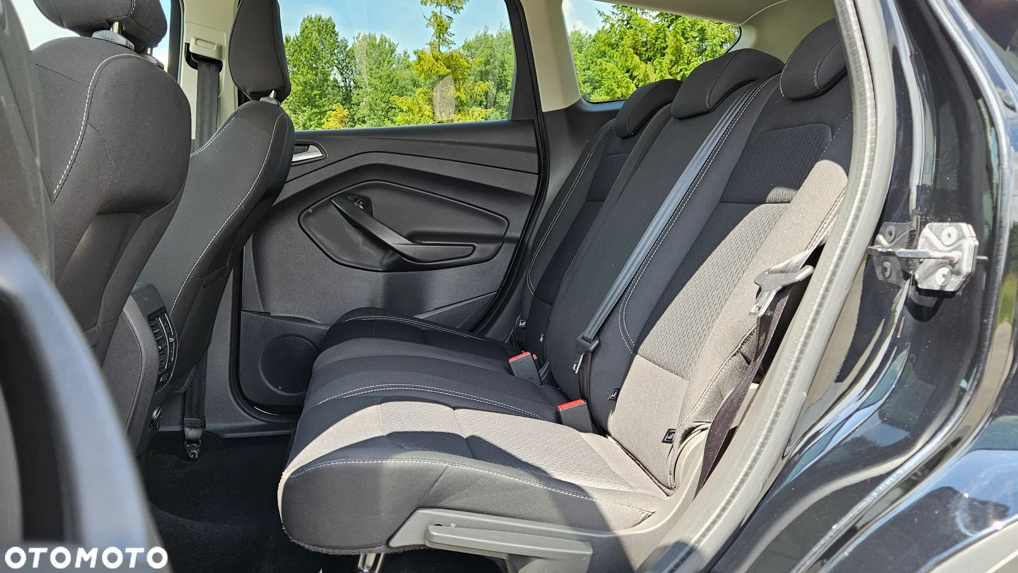 Ford Kuga 1.5 EcoBoost 2x4 Business Edition - 8