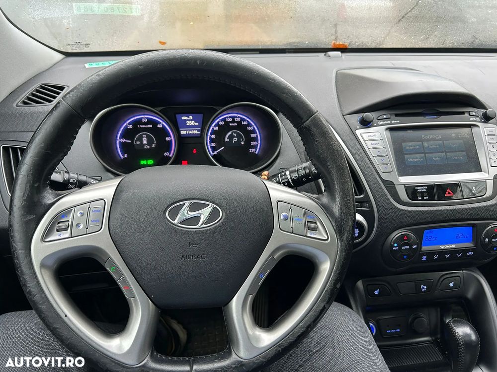 Hyundai ix35 2.0 CRDI High 4WD GLS Aut. Premium+ - 3