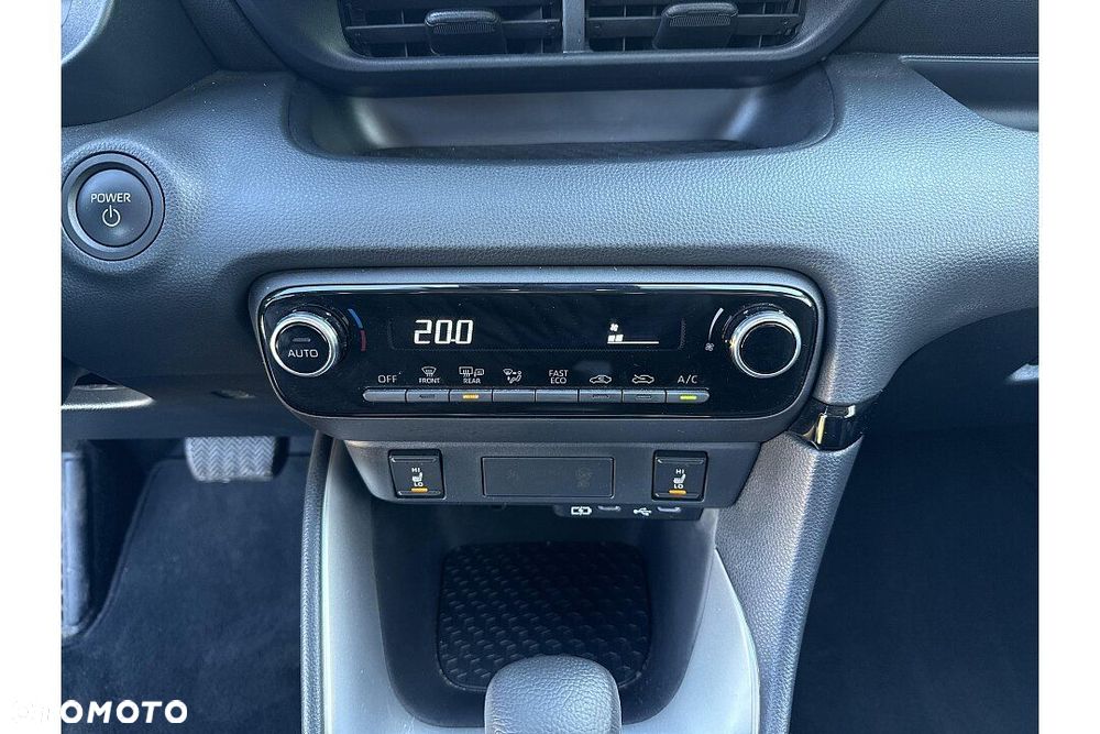 Mazda 2 - 11