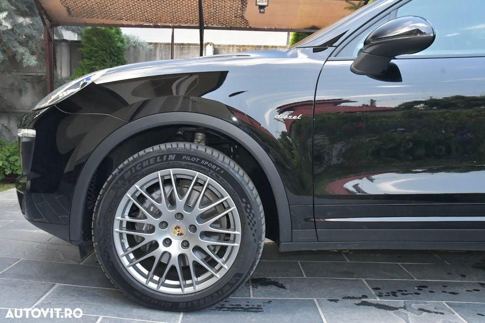 Porsche Cayenne - 9