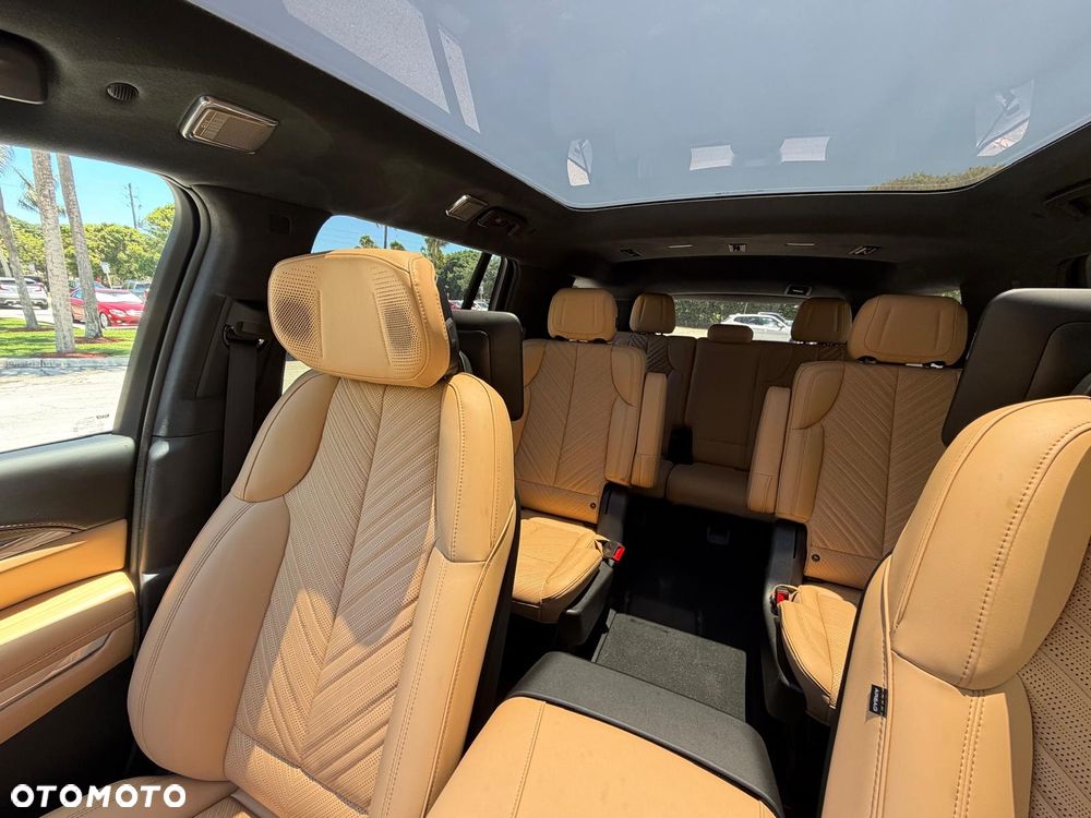 Cadillac Escalade - 10
