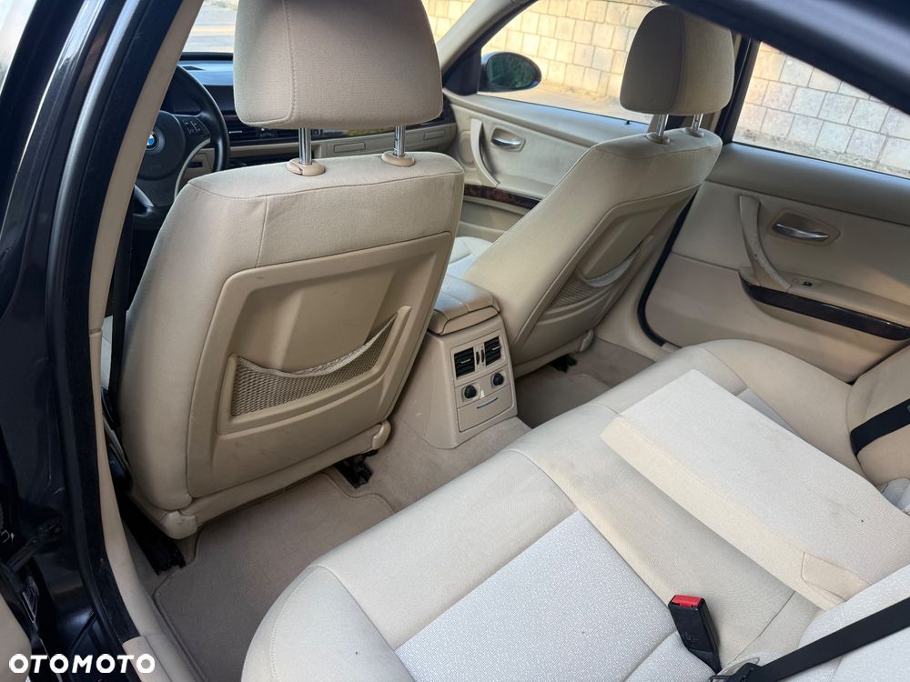 BMW Seria 3 - 16