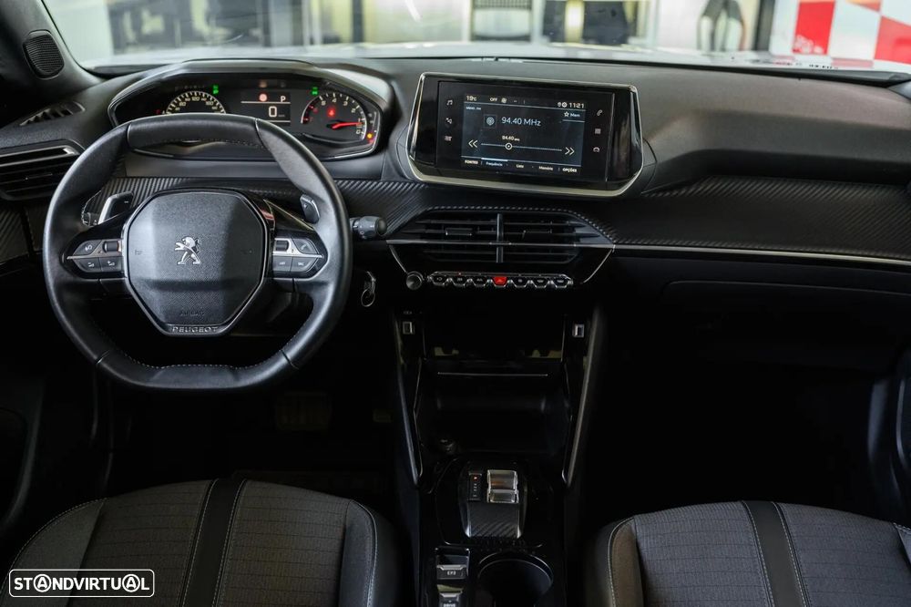 Peugeot 2008 1.2 PureTech Allure EAT8 - 46