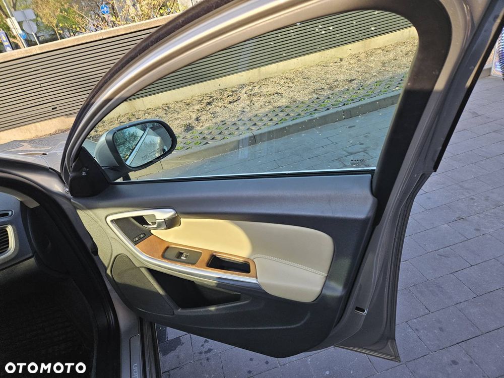 Volvo S60 - 10