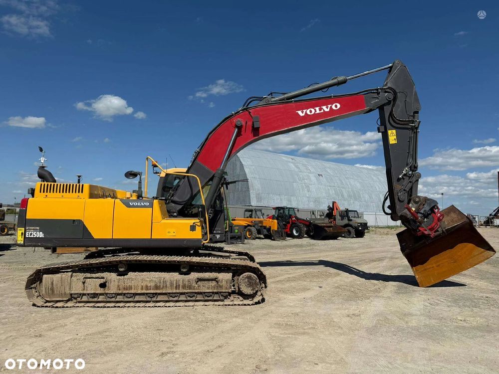 Volvo EC 250 DL - 7
