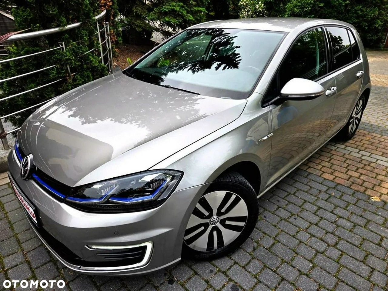 Volkswagen Golf e-Golf - 26