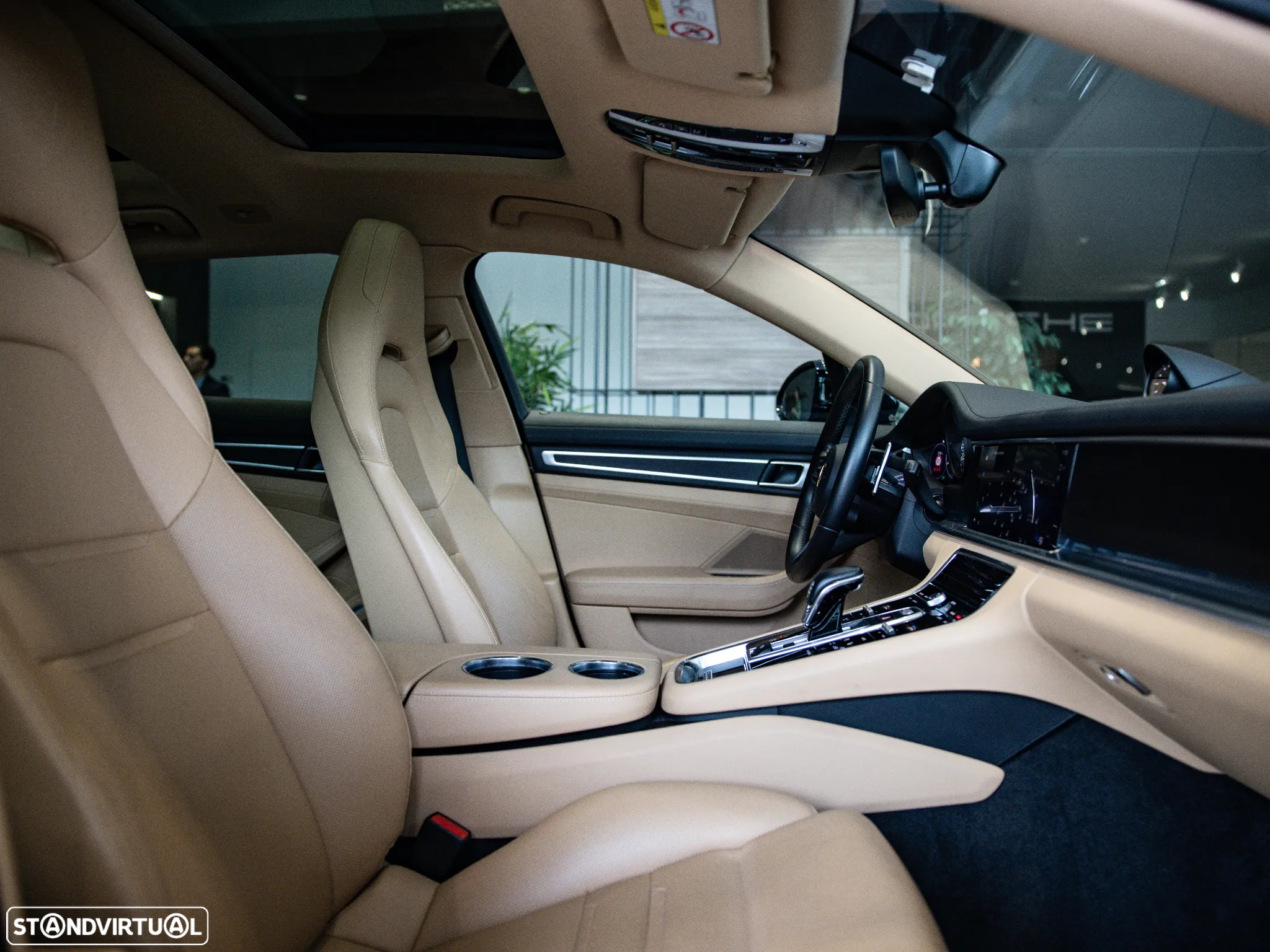 Porsche Panamera Sport Turismo 4 E-Hybrid Platinum Edition - 38