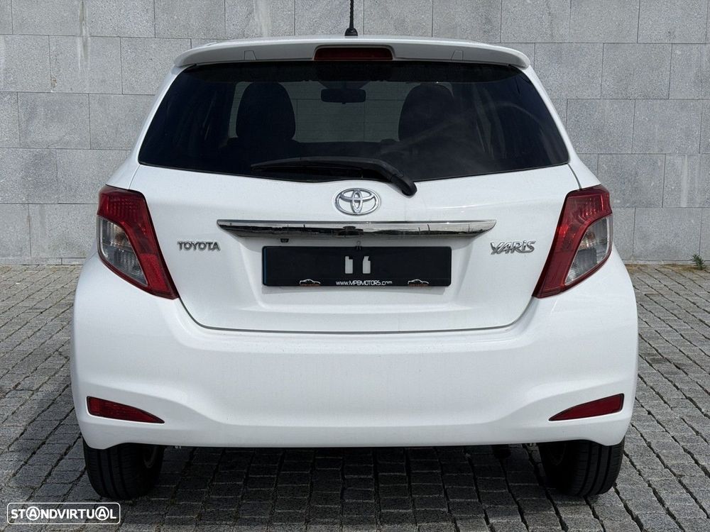 Toyota Yaris 1.4 D-4D Comfort — fotografia 5