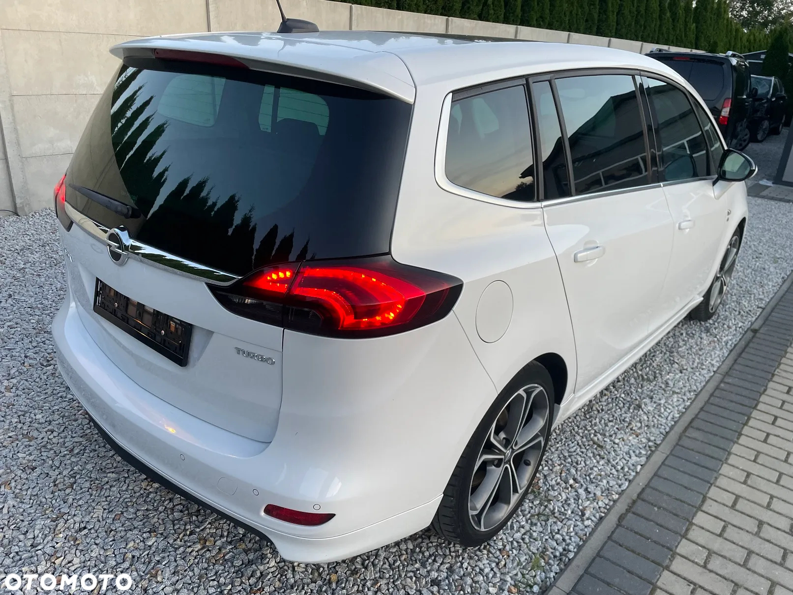 Opel Zafira - 12