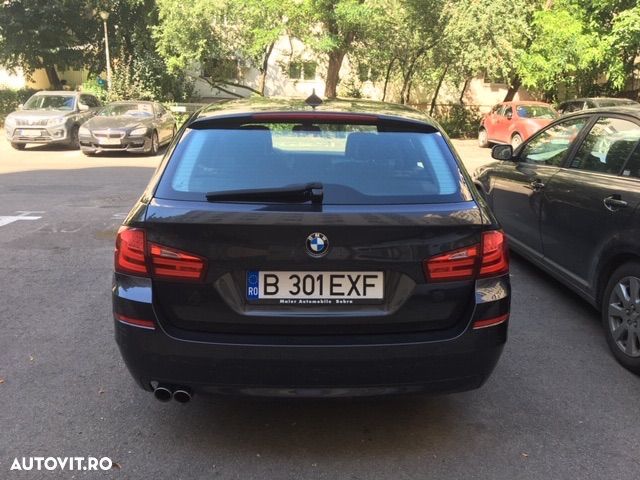 BMW Seria 5 525d Touring - 9