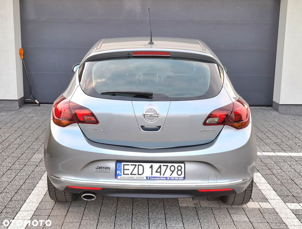 Opel Astra 1.4 T Cosmo - 10
