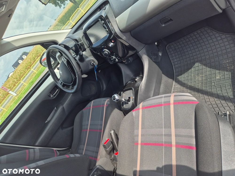 Peugeot 108 - 8