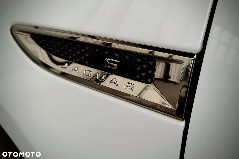 Jaguar E-Pace 2.0 i4P AWD S - 20