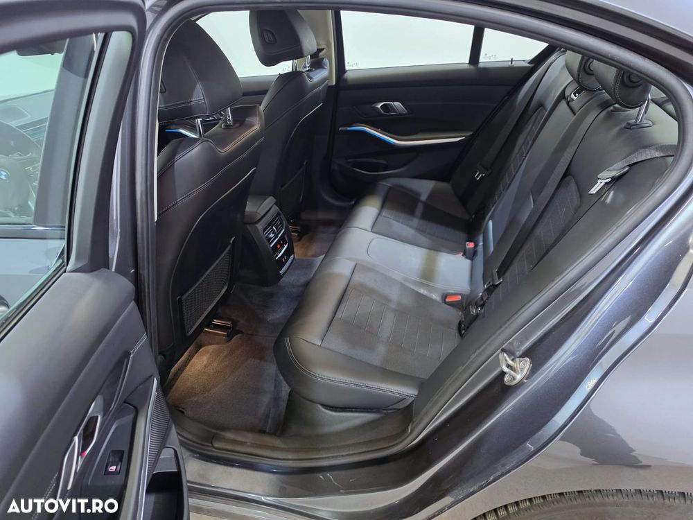BMW Seria 3 320e Aut. Sport Line - 11