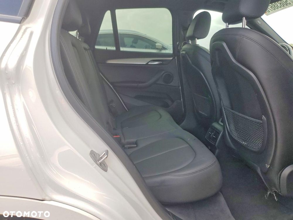 BMW X1 xDrive25i M Sport - 9